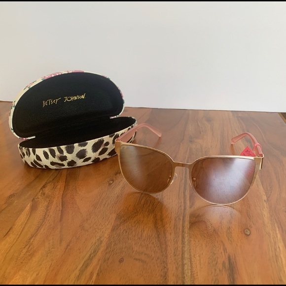 Betsey Johnson Accessories - Betsey Johnson Sunglasses